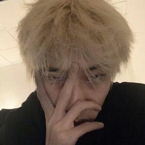 丝袜老女人性猛交视频
