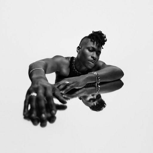 丝袜老女人性猛交视频
